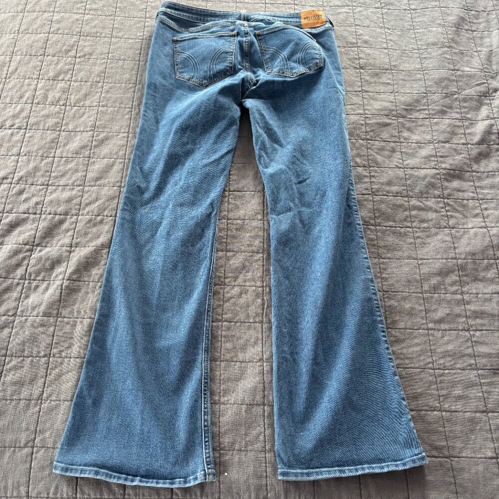 Hollister Low Rise Bootcut Jeans Distressed medium wash Size 13L Womens 31x33 - Picture 5 of 6